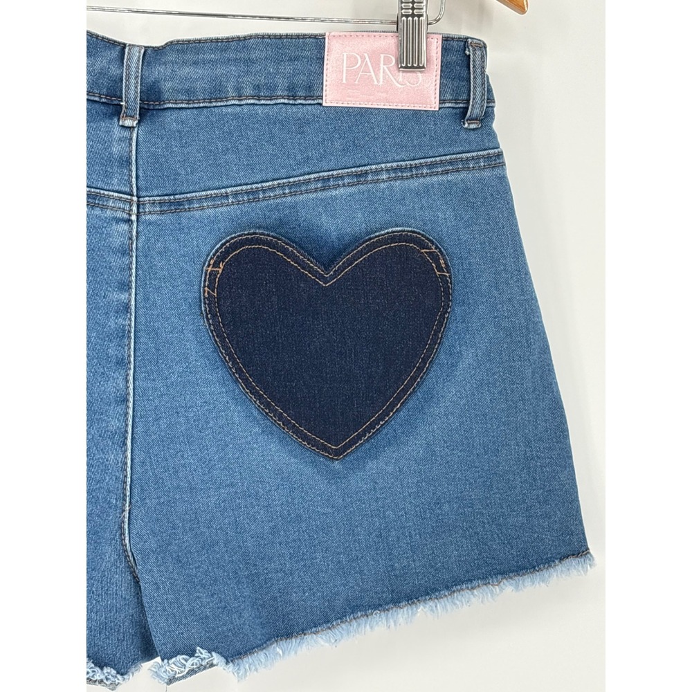 Paris Hilton Heart Back Pockets Denim Mom Shorts NWT Size XL Light Wash Cutoff - Picture 5 of 12